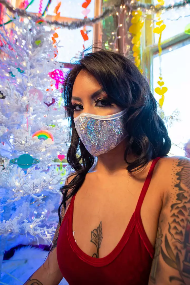 J-Valentine, Inc CH566 - Sequin Tailored Mask ACCESSORIES 5 J-Valentine, Inc CH566 - Sequin Tailored Mask ACCESSORIES